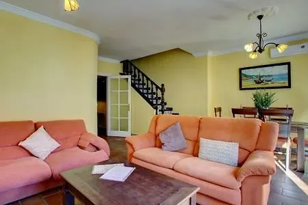 Duplex Centro Con Garaje Gratuito アパート